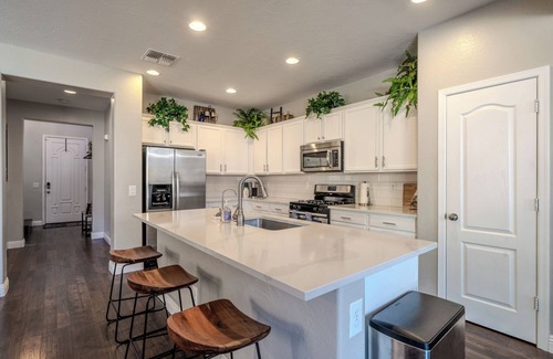 Gilbert Maison | Gilbert Getaway-Immaculate 3 bedroom house