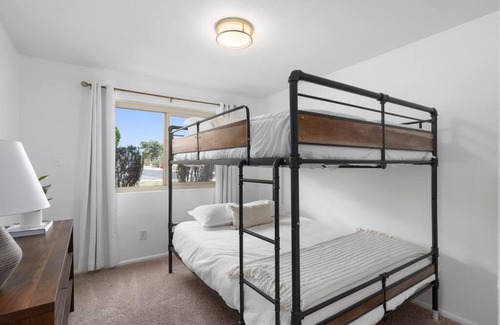 Spring Meadows Maison | Gilbert Getaway - pool+games+pool table