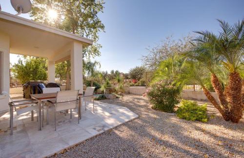 Gilbert Maison | Gilbert Home with Yard, Golf Course On-Site