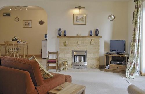 Ebrington Maison | Gilberts - E4752