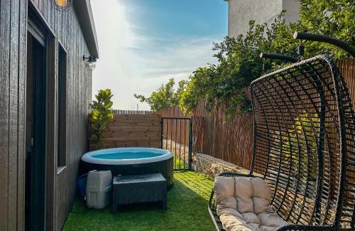 Nurit Cabine | Gilboa cliffs- boutique suite
