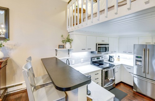 Gilford Maison | Gilford Townhome w/ Lakefront Beach & Pool Access!