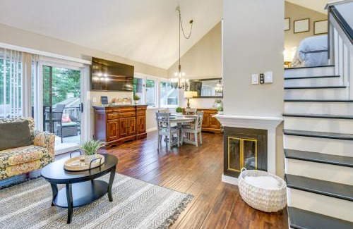Gilford Maison | Gilford Townhome with Lakefront Beach and Pool Access!
