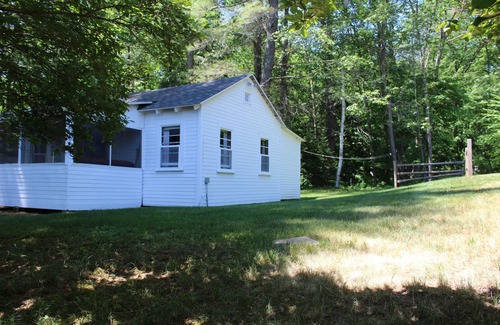 Gilmanton IW Cottage | Gîte Gilmanton - 200 pieds de façade sur l'eau sur Crystal Lake,