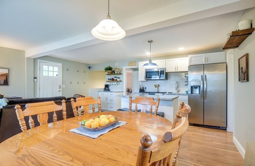 Gilmanton Maison | Gilmanton Vacation Rental w/ Kayaks - At Loon Pond