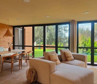 Sant Gregori Appartement | Girona, verde, relax e Infinity Pool