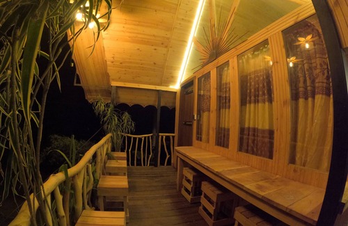 Habarana Cottage | Gisban Wood Cabana & Hostel ( Luxury Wood Cabana In Habarana )