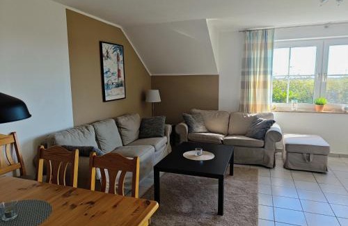 Wenkendorf Appartement | "Giseldas Rosen" - Allergikerfreundliche Ferienwohnung mit Wintergarten