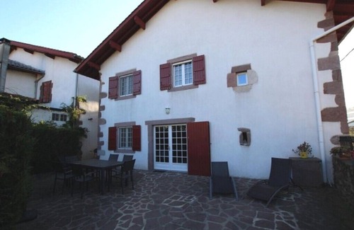 Saint-Etienne-de-Baigorry Maison | ELGARTEA BIS & SPA