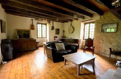 Naussac Maison | Gite à la campagne - Rouergue-Lot-Aveyron