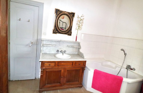 Saint-Just Autre | Gîte 10 personnes dans un Mas Languedocien avec piscine et jacuzzi