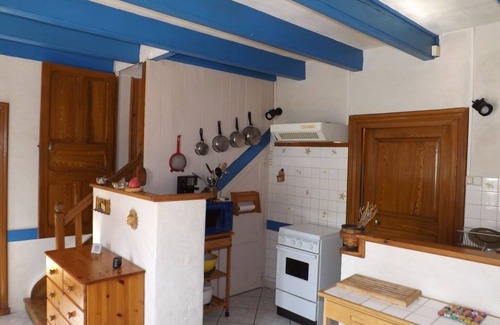 Saint-Jean-Saint-Gervais Maison | gîte 100 m2 avec terrain clos, ballades à partir du hameau secteur Issoire