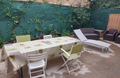 Weyer Appartement | Gite 2 chambres avec cours