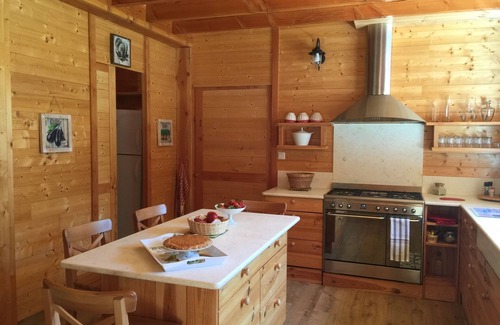 Thurageau Maison | Gîte à 20 minutes du FUTUROSCOPE, avec PISCINE COUVERTE, SPA et SAUNA