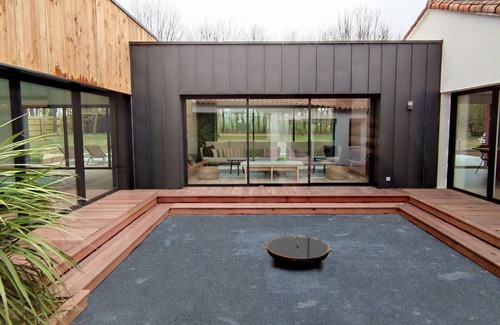 Les Herbiers Maison | Gite 300m² 15 personnes avec spa, piscine intérieure et sauna proche puy du fou