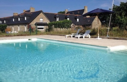 Tregunc Cottage | Gîte indépendant tout équipé, Grand espace extérieur, Piscine, Proche plage