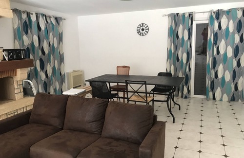Gaillan-en-Medoc Maison | Gite du MEDOC, 8-10 P, Piscine privée, grand jardin, Surf 15 min plage Vignobles