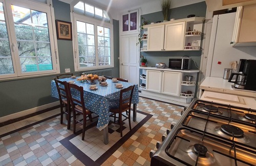 Aigurande Maison | Gite Aigurande, 4 bedrooms, 13 persons