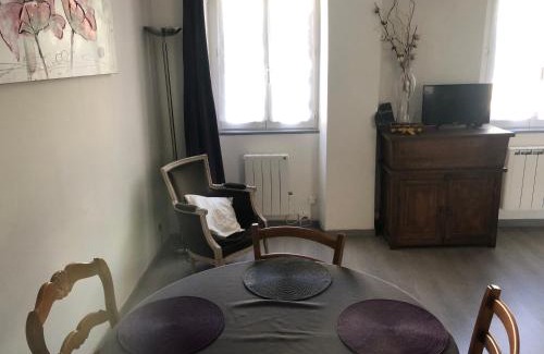 La Roche-Guyon Appartement | Gite Ancien Relais de Saint-Jacques