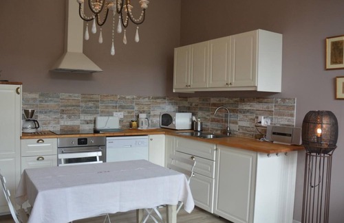 Beaumont-en-Veron Cottage | Gîte Appartement Le Bonheur de Ronsard