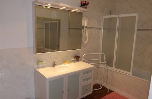 Arpajon-sur-Cere Cottage | Gite Arpajon-sur-Cère, 3 bedrooms, 5 persons
