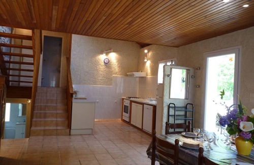 Arthez-d'Asson Cottage | Gite au pied des Pyrénées, piscine chauffée, WIFI, salle jeux - remise en forme