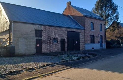 Ciney Maison | Gite Au Cortil