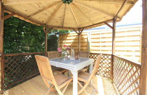 Le Manoir Appartement | Gite avec piscine et bain nordique proche des plages du débarquement