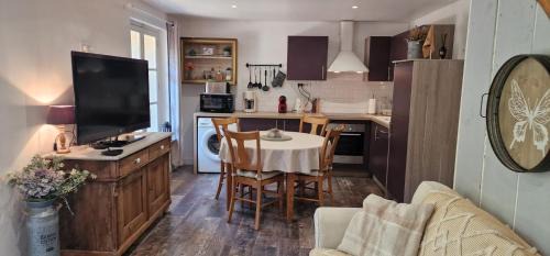 Le Manoir Appartement | Gite avec piscine et bain nordique proche des plages du débarquement