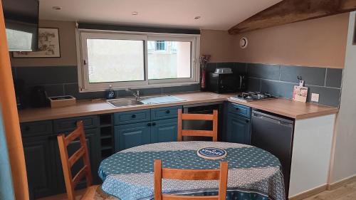 Aizenay Appartement | Gite bleu