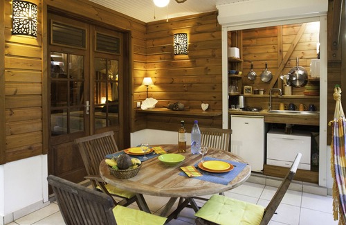 Deshaies Cabine | Gite Bois-Cannelle
