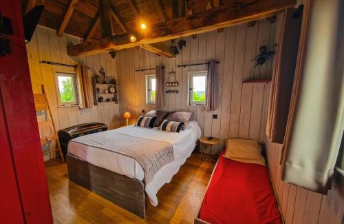 Monlezun Lit Et Petit-Déjeuner | Gite Chambre d'hotes insolite dans un pigeonnier à 5 minutes de Marciac Gers
