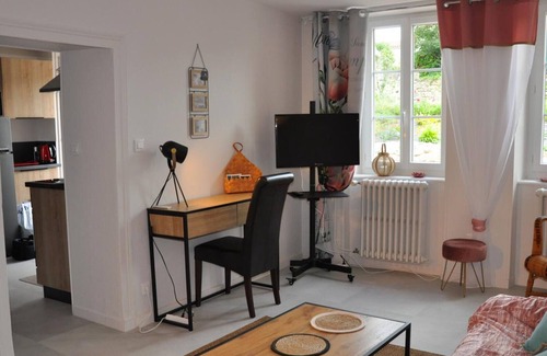 Charroux Maison | Gite Charroux - Allier, 2 bedrooms, 4 persons