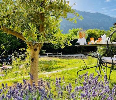 Annot Appartement | GITE chez "Chambre D'Hôtes Sandra"
