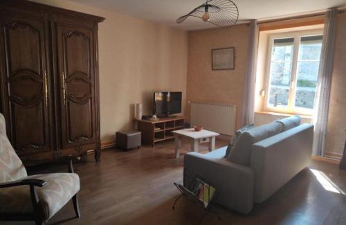 Velesmes-Echevanne Appartement | gite chez l'oncle jules