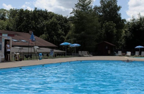 Chirassimont Cottage | Gite Chirassimont, 6 bedrooms, 14 persons
