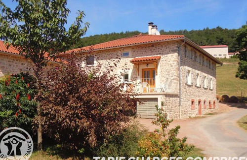 Chirassimont Cottage | Gite Chirassimont, 6 bedrooms, 14 persons