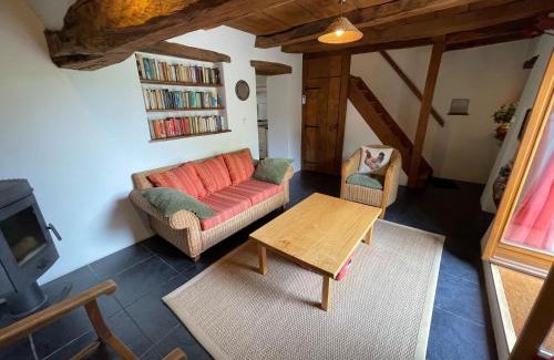 La Chapelle-du-Mont-du-Chat Maison | Gite, Close To Hautecombe Abbey, Lac du Bourget