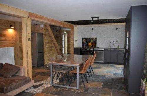 Philippeville Chalet De Ski | Gite cocon dans la forêt