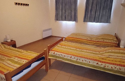 Prugnanes Lit Et Petit-Déjeuner | Gite d'étape Benjamin sur le sentier Cathare (chambre 3 personnes)