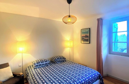 Oloron-Sainte-Marie Appartement | Gîte d'Aspe, appartement chaleureux au coeur du quartier de Sainte Croix