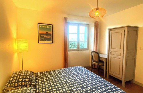 Oloron-Sainte-Marie Appartement | Gîte d'Aspe, appartement chaleureux au coeur du quartier de Sainte Croix