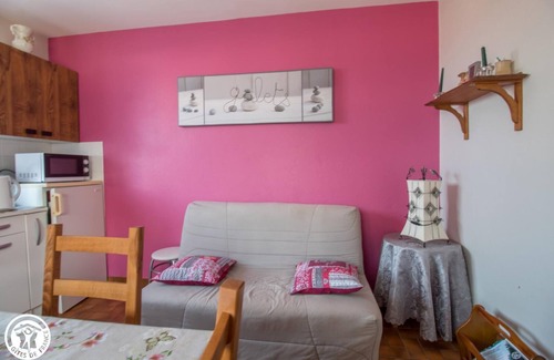 Besse-en-Chandesse Maison | GITE DES BRUYERES - BESSE ET SAINT ANASTAISE