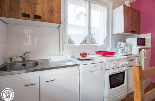Besse-en-Chandesse Maison | GITE DES BRUYERES - BESSE ET SAINT ANASTAISE