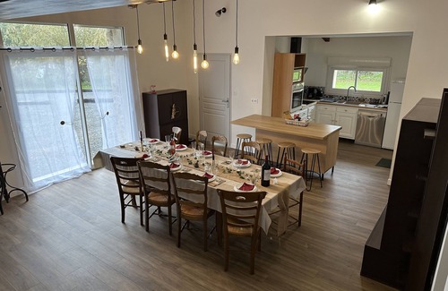 Saint-Maurice-la-Clouere Maison | Gite de la Treille,
