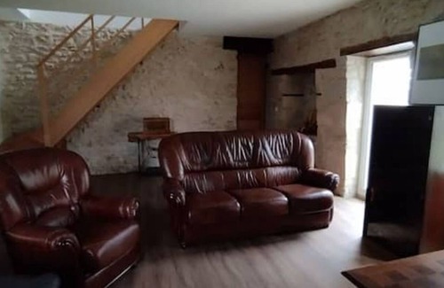 Saint-Maurice-la-Clouere Maison | Gite de la Treille,