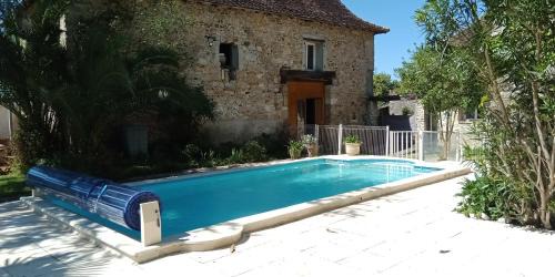Bastanes Maison | Gite de 6 à 14 pers avec Piscine-Jacuzzi- Salle des fêtes