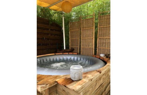 Aussonne Copropriété | Gite de Charme Avec Jacuzzi