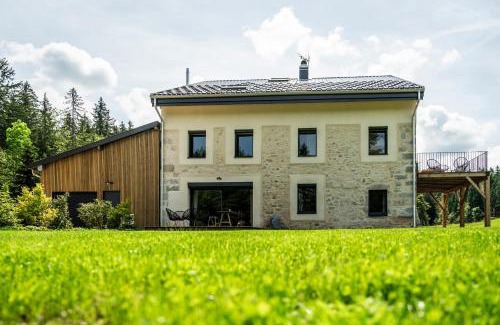 Premanon Appartement | Gite de charme dans ancienne ferme en pierre