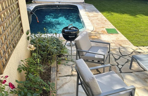 Poissy Appartement | Vue Seine - Piscine - 4 étoiles - 16 min PARIS